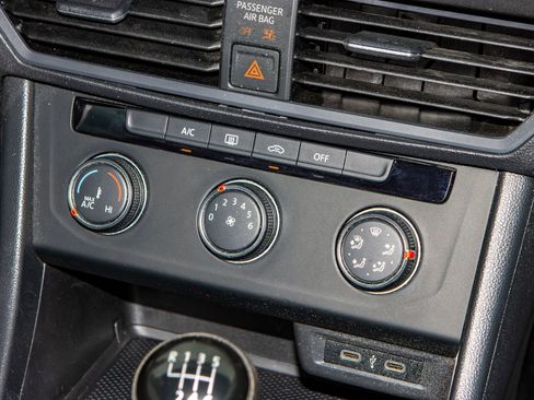 Used 2021 Volkswagen Jetta S image 21