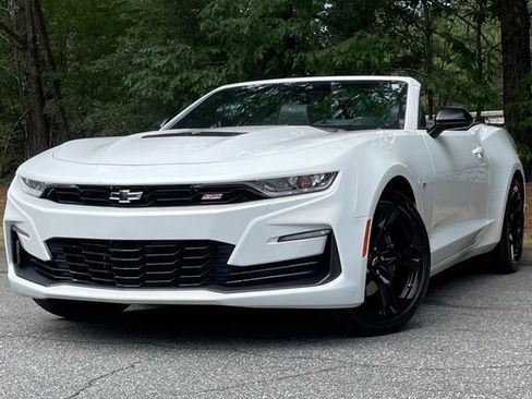 Used 2023 Chevrolet Camaro SS RWD image 13