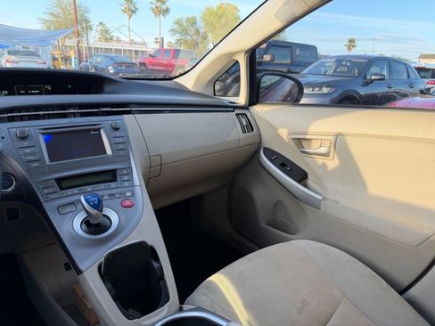 Used 2015 Toyota Prius Two FWD image 20