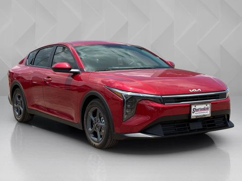 New 2026 Kia K4 FWD image 3