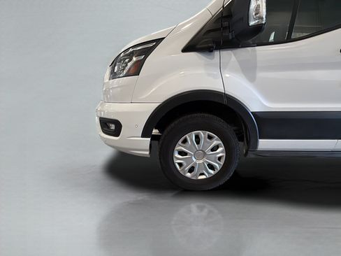 Used 2023 Ford Transit 350 XLT RWD image 32