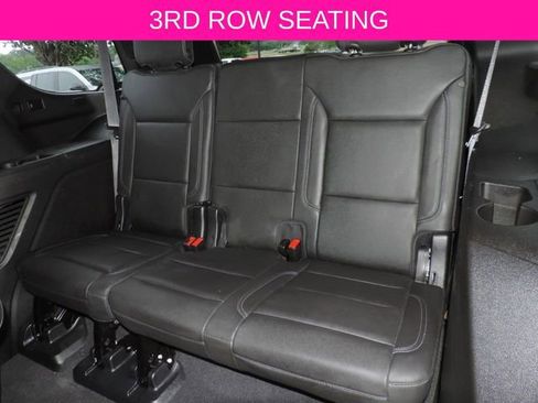 Used 2022 Chevrolet Tahoe Z71 w/ Luxury Package AWD/4WD image 22