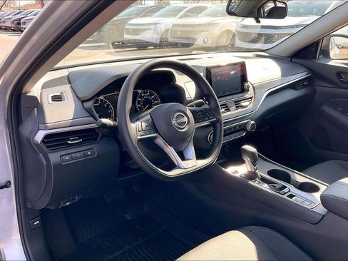 New 2026 Nissan Altima 2.5 SV AWD/4WD image 9