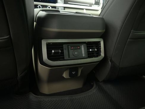 New 2026 Ford F450 Platinum w/ Platinum Plus Package AWD/4WD image 17