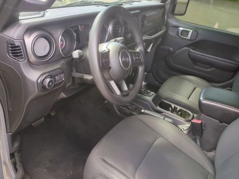 Used 2021 Jeep Wrangler Unlimited Sport AWD/4WD image 13