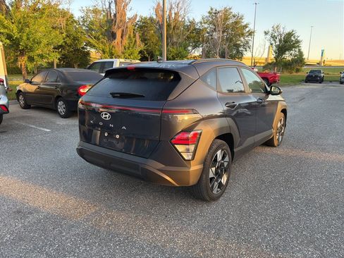 Used 2025 Hyundai Kona SEL image 5