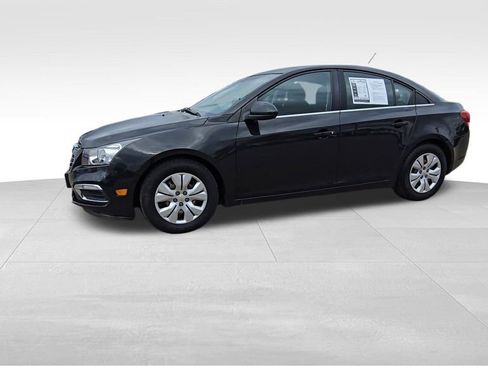 Used 2015 Chevrolet Cruze LT image 4