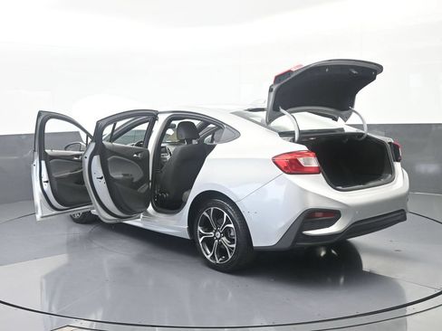 Used 2019 Chevrolet Cruze LT w/ RS Package FWD image 68