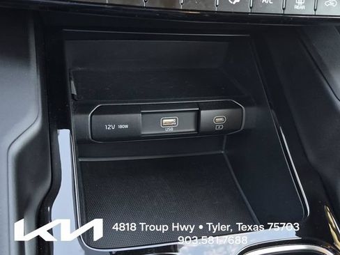 Certified 2025 Kia Telluride LX FWD image 36