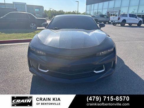 Used 2018 Chevrolet Camaro LT RWD image 7