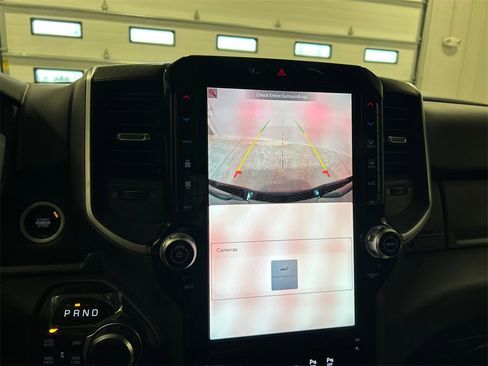 New 2026 RAM 1500 4x4 Crew Cab image 24