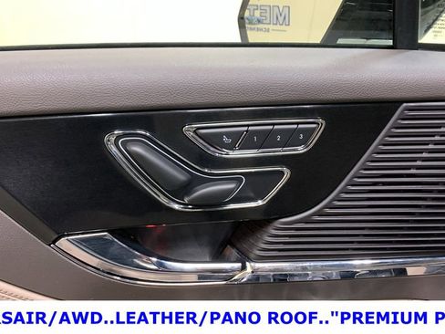 Used 2022 Lincoln Corsair AWD w/ Premium Package image 28