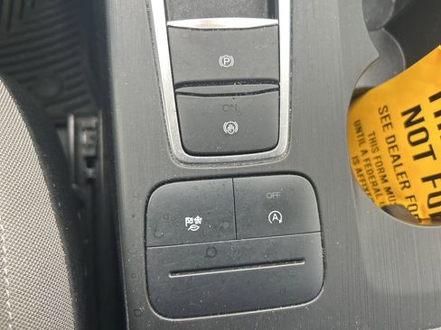 Used 2022 Ford Escape SE w/ Cold Weather Package image 7