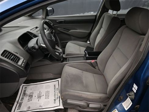 Used 2010 Honda Civic DX-VP image 6