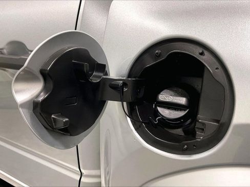 Used 2024 Toyota Tacoma SR image 43