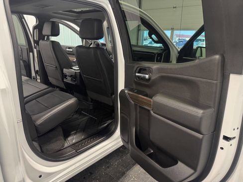 Used 2019 Chevrolet Silverado 1500 RST image 31