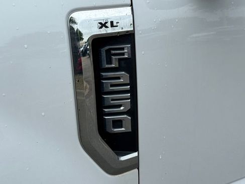 Used 2018 Ford F250 XL AWD/4WD image 6