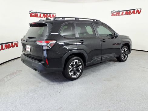 Used 2026 Subaru Forester Premium AWD/4WD image 5