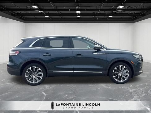 Certified 2023 Lincoln Nautilus Reserve AWD/4WD image 6