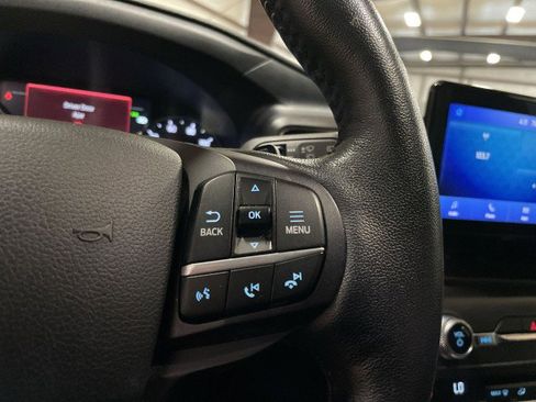 Used 2020 Ford Explorer XLT w/ Equipment Group 202A image 33