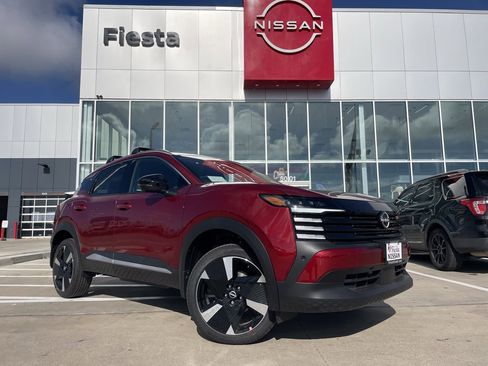 New 2026 Nissan Kicks SR image 1