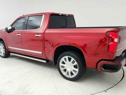 Used 2024 Chevrolet Silverado 1500 High Country w/ High Country Premium Package AWD/4WD image 5