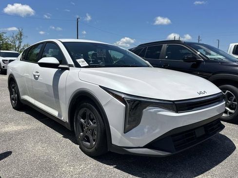 Used 2025 Kia K4 FWD image 7