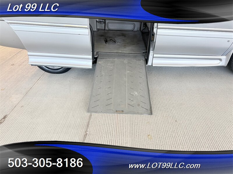 Used 2007 Buick Terraza CXL w/ Driver Confidence Package FWD image 3