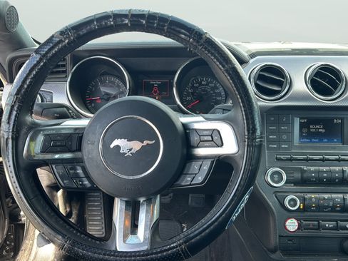 Used 2015 Ford Mustang GT RWD image 16