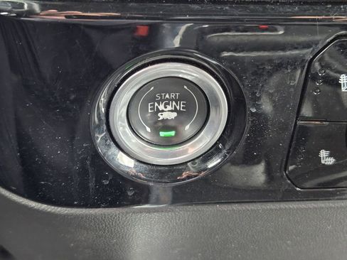 Used 2024 Chevrolet Silverado 1500 LT RWD image 18