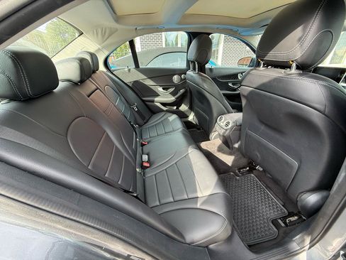 Used 2017 Mercedes-Benz C 300 4MATIC Sedan image 21