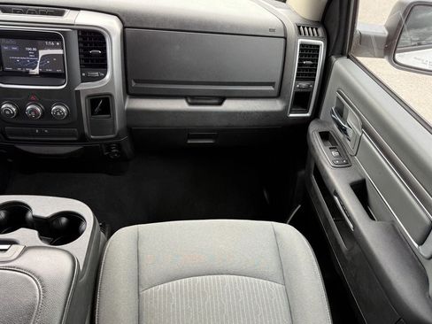 Used 2021 RAM 1500 Classic SLT AWD/4WD image 15
