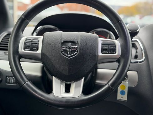 Used 2019 Dodge Grand Caravan GT image 13