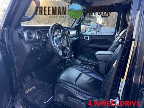 Used 2019 Jeep Wrangler Unlimited Sahara w/ Uconnect 4C Nav & Sound Group image 6