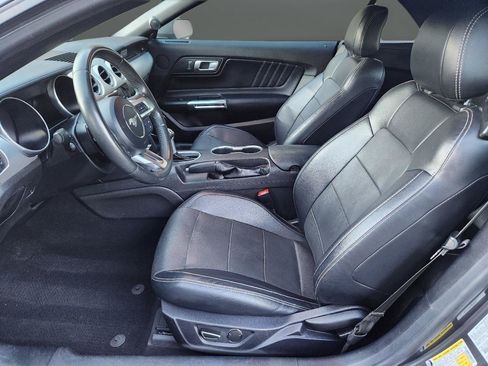 Used 2019 Ford Mustang Premium RWD image 11