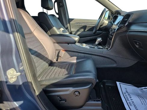 Used 2019 Jeep Grand Cherokee Limited X AWD/4WD image 17