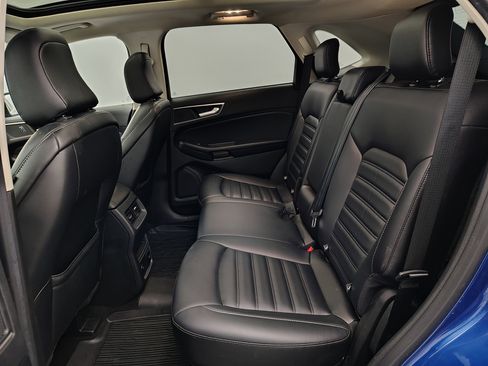 Used 2023 Ford Edge SEL w/ Convenience Package image 26