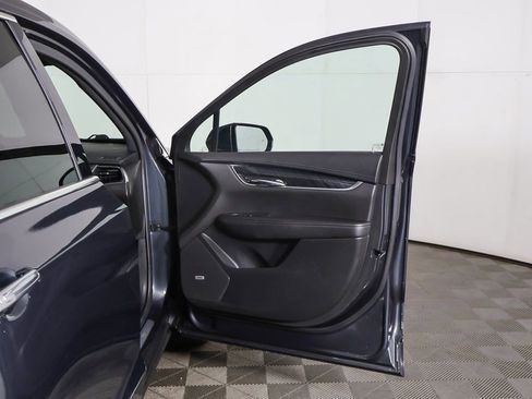 Used 2022 Cadillac XT6 Premium Luxury image 22
