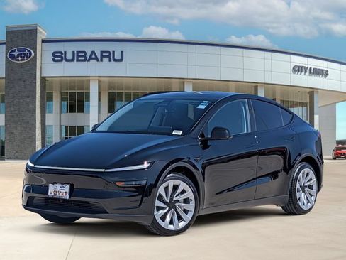 Used 2026 Tesla Model Y Long Range AWD/4WD image 1