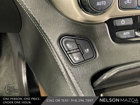 Used 2018 GMC Yukon Denali w/ Denali Ultimate Package image 38