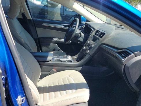 Used 2018 Ford Fusion S FWD image 3