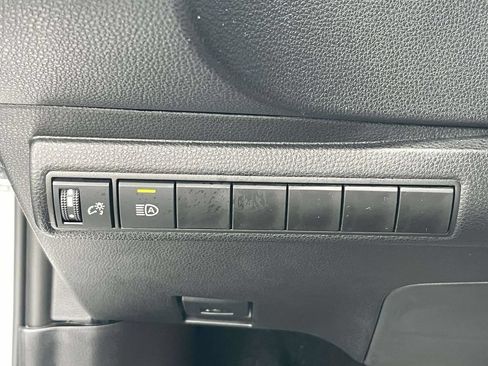 Used 2026 Toyota Corolla SE FWD image 20