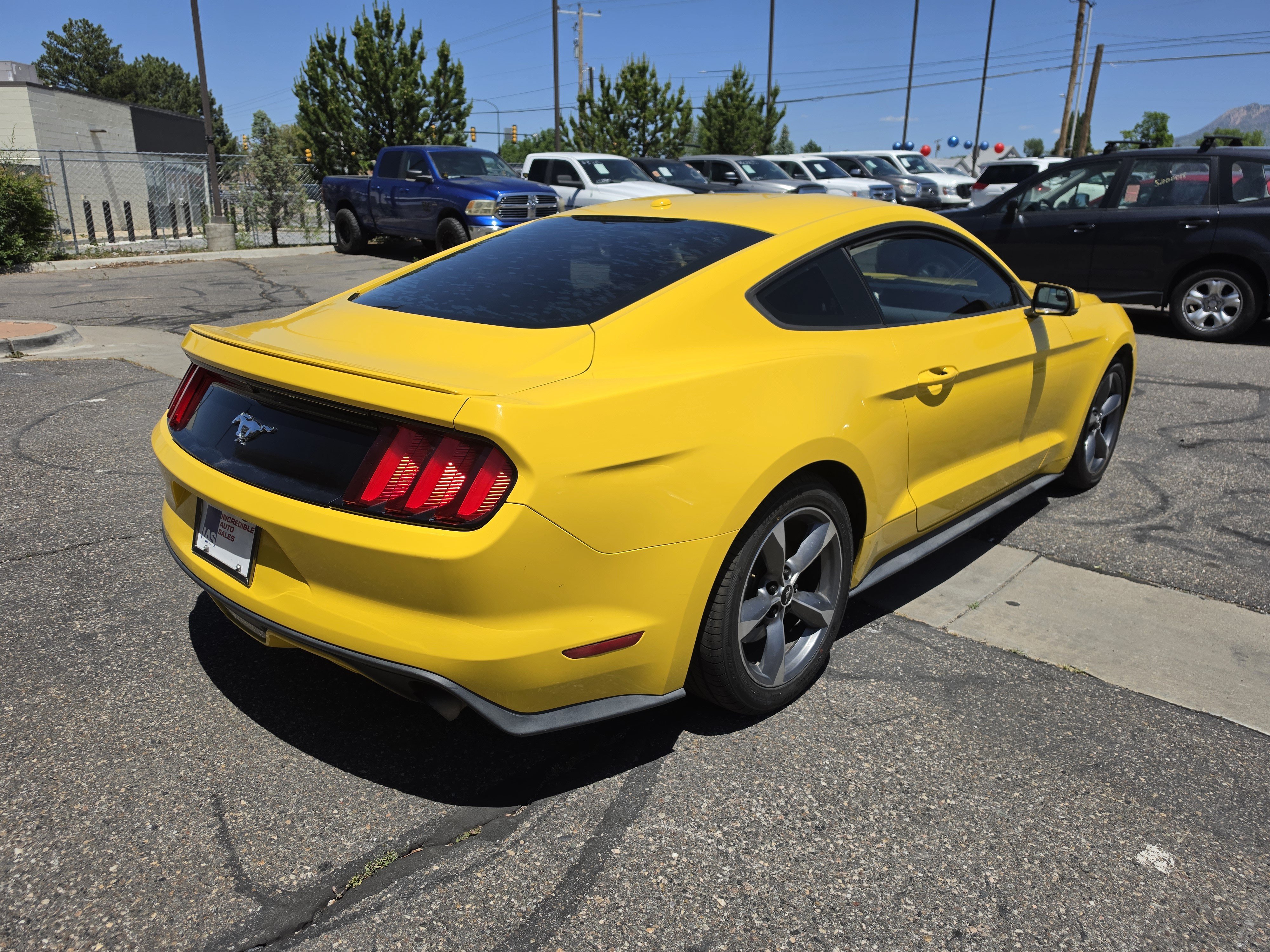 Used 2016 Ford Mustang Premium RWD image 6