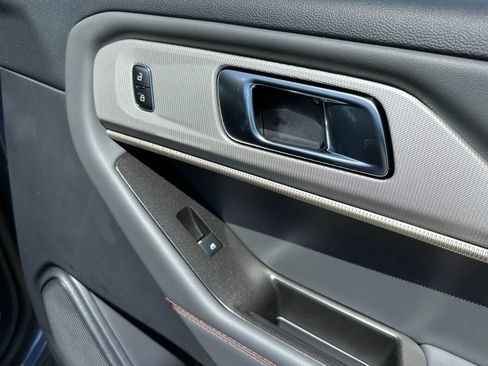 New 2026 Ford Explorer Active w/ Active Comfort Package RWD image 18