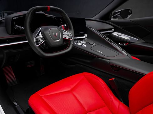 Used 2024 Chevrolet Corvette Stingray Coupe w/ 1LT image 2