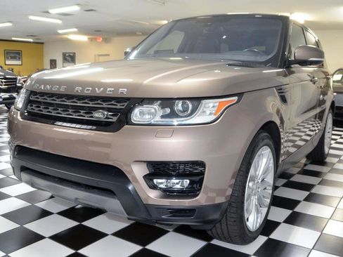 Used 2016 Land Rover Range Rover Sport SE AWD/4WD image 5