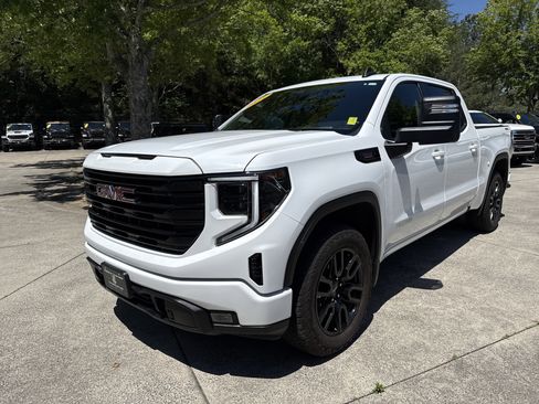 Used 2024 GMC Sierra 1500 Elevation w/ Max Trailering Package AWD/4WD image 3