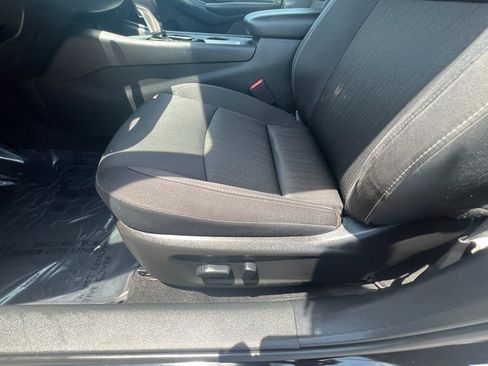 Used 2025 Nissan Altima 2.5 SV FWD image 20