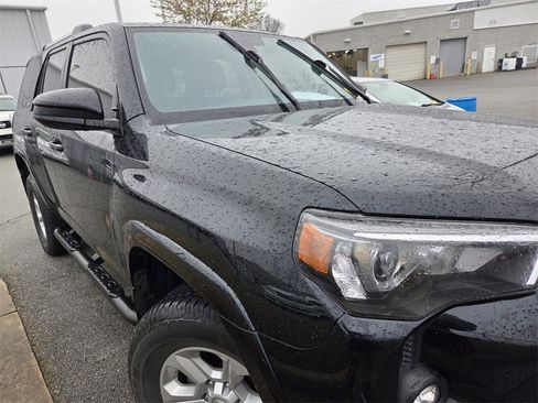 Used 2023 Toyota 4Runner SR5 image 6