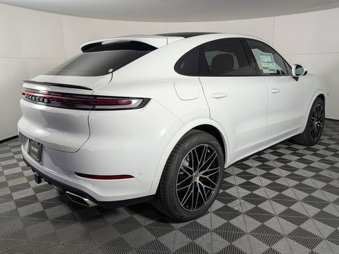 Certified 2026 Porsche Cayenne Coupe AWD/4WD image 7